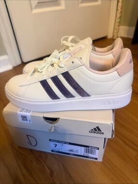 adidas Grand Court 2.0 Tennis Shoes Size 7 Women’s